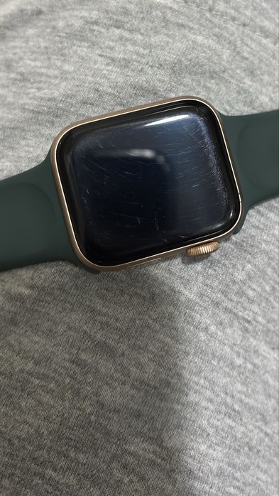 Apple Watch SE (A2351, 40mm, 1st Gen)