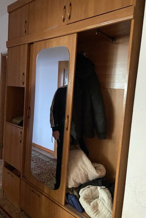 Прихожая с зеркалом