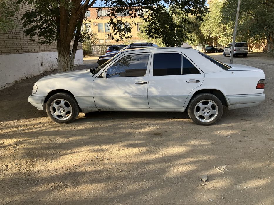 Продам мерседес w124