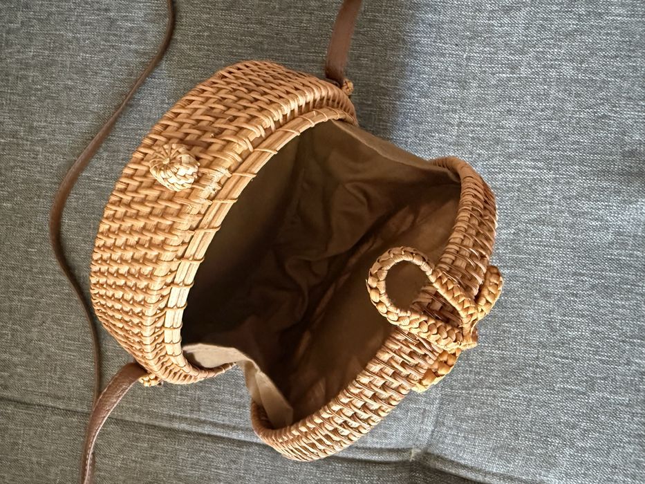 Сумка плетенная из ротанга