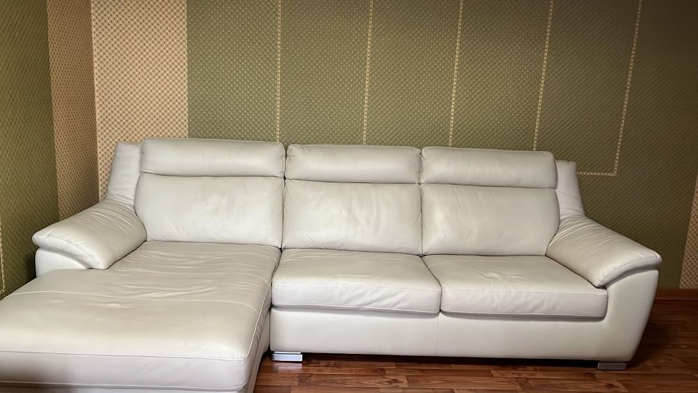 Продам Диван, отличного качества.