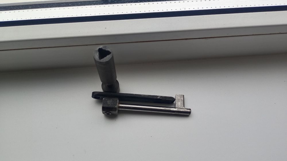 Продам спец ключ