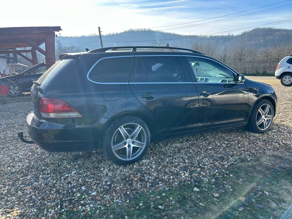 Dezmembrez Golf 6 1.6  tdi 2011