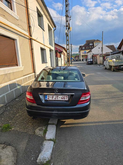 Mercedes-Benz C220 CDI (W204) – 2009 – Automată – Piele Crem – Car-Pass Belgia