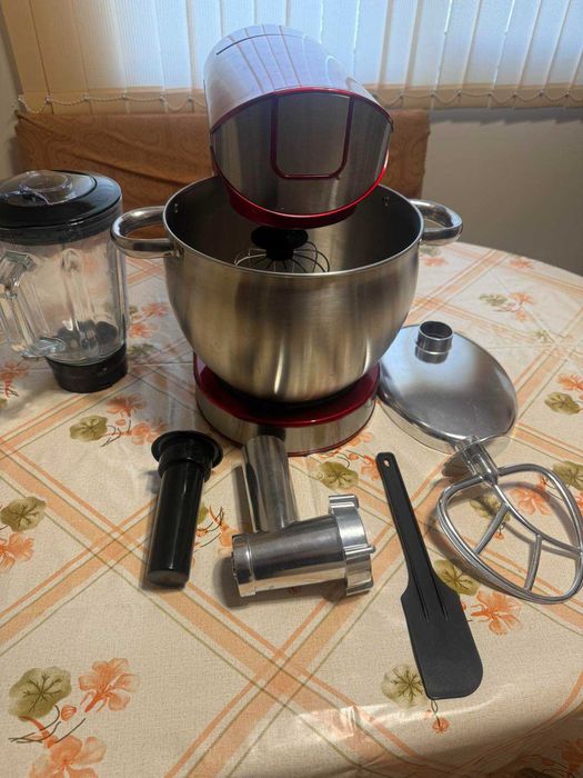 Кухненски робот с планетарен миксер S Max 626C