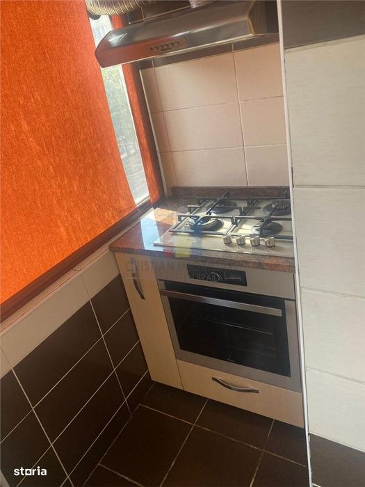 90mp - Renovat ! 3 camere  Calarasilor