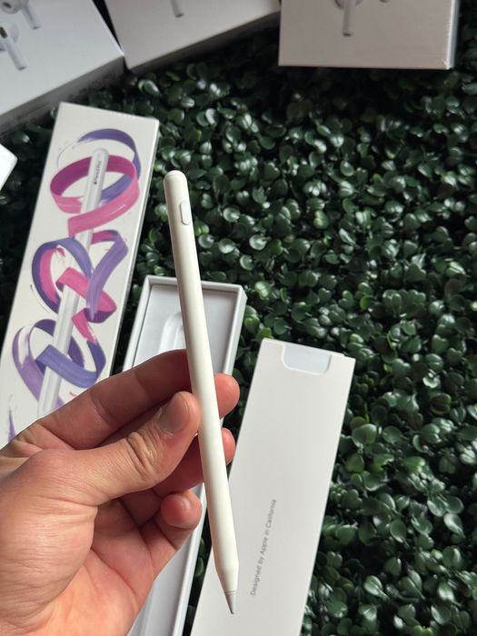 •Pachet - AirPods Pro 3 si Stylus Pencil Pro - Sigilate si Desigilat