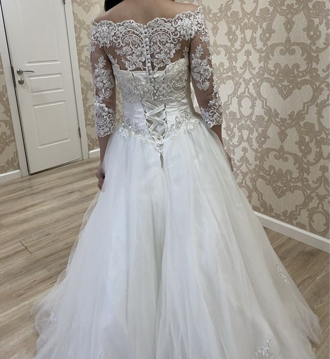 Свадебное платье