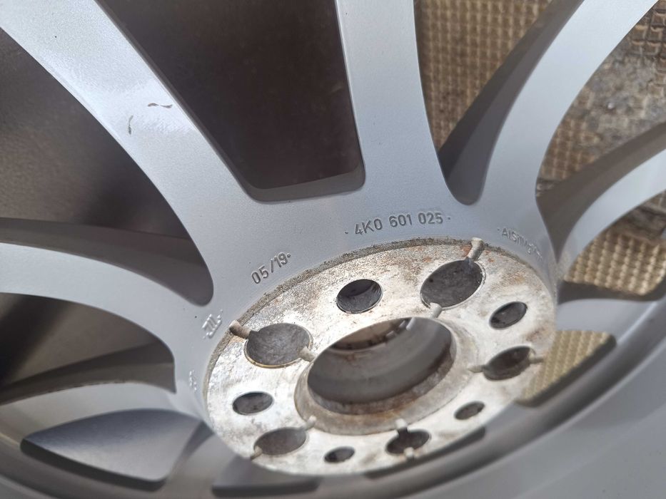 ОРИГИНАЛНИ джанти 17 ' цола 5x112 AUDI / АУДИ А4 А6 VW SKODA ET36