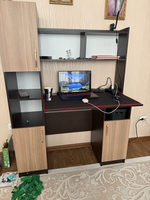 Компьютерный стол