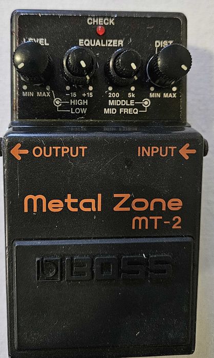 Pedala efect chitara Boss MT-2 Metal Zone