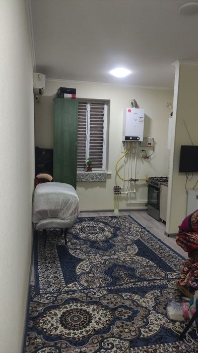 Mirzo Ulugbek Qorasuv 6 da 1 xonali studiya Uy sotiladi