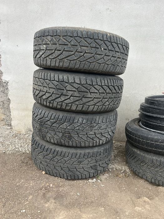 Jante BMW R17 Anvelope Iarnă/ Set Distantiere E90 cadou