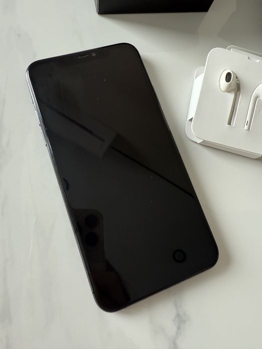 Продам iphone 11promax 256гб