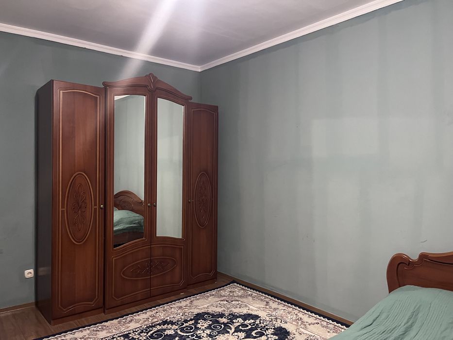 Продам спальный гарнитур