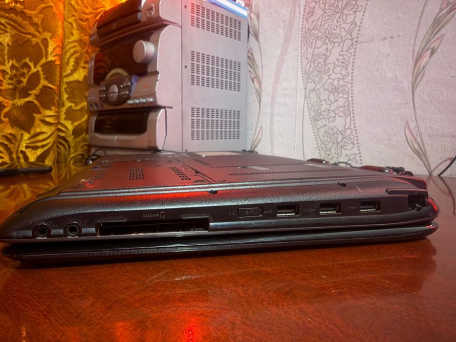 Ноутбук ASUS Windows 10