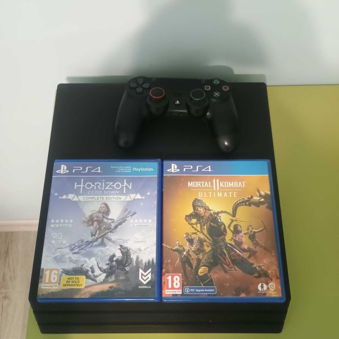 Playstation 4 Pro + 2 игри подарък