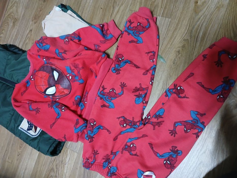 Donez haine pentru copii