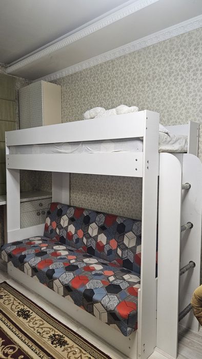 Продам 2х ярусную кровать