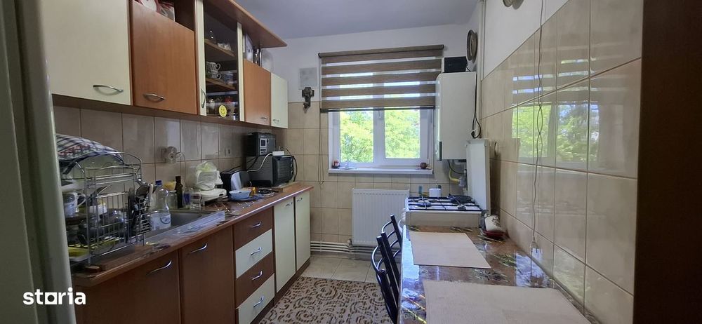 Tomis Nord Apartament cu 3 camere , 2 balcoane, centrala gaze