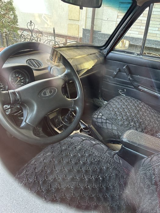 Jiguli 2103 sotiladi