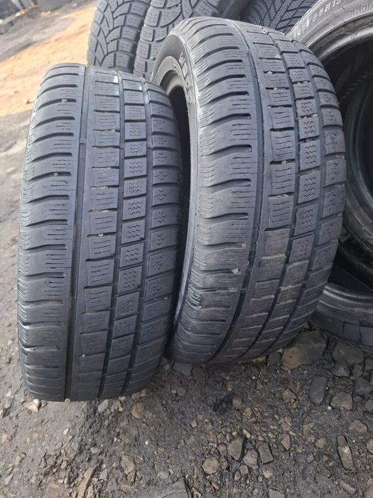 Vand 2 anvelope 195 55 15 de iarna bune