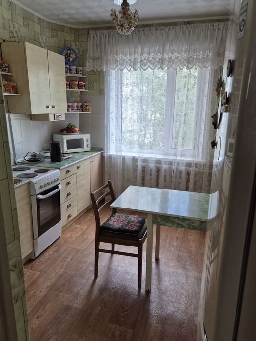 Продаётся 4-х комнатная квартира.