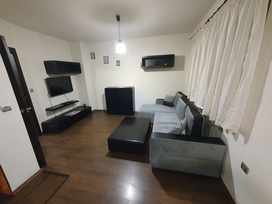 Дава се под наем Двустаен апартамент в Варна, Лятно кино Тракия - 63 кв.м за 382.5 € - Снимка #2