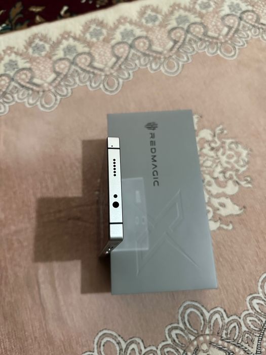 ZTE Nubia Red Magic 10 pro 16/512 White