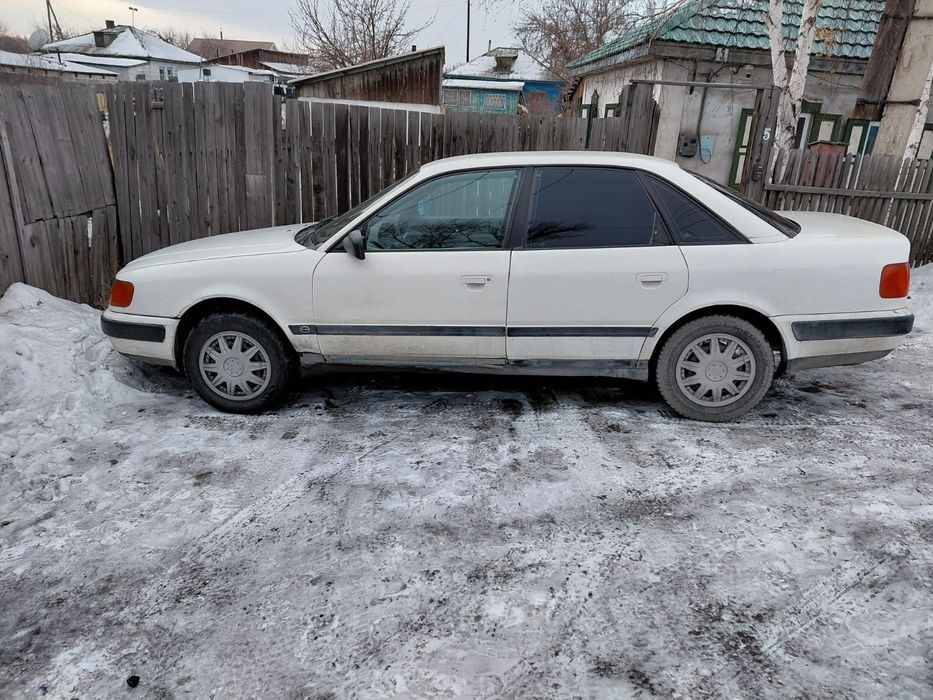Продам Ауди 100с4 2.0