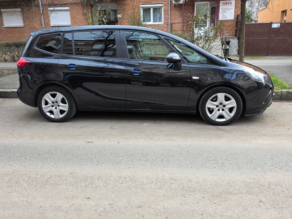 Vand Opel Zafira – 7 locuri – Automată – Diesel – Euro 6