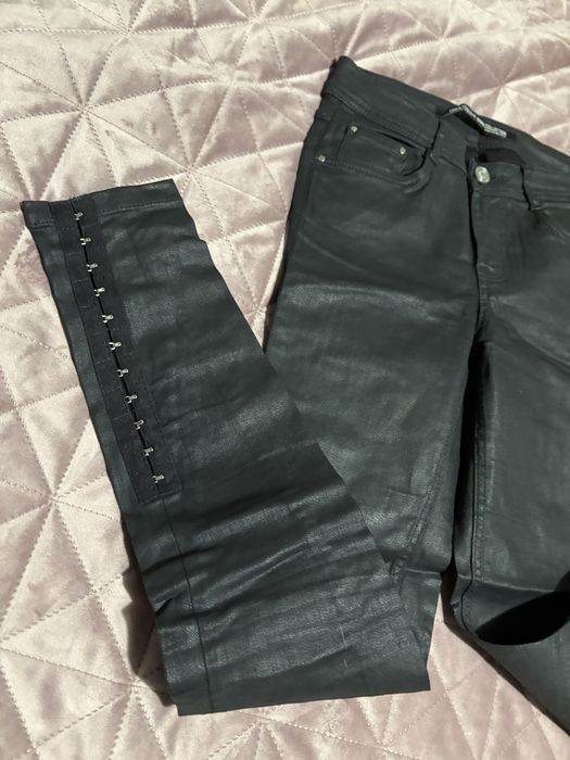 Zara Черен готин промазан пантаон