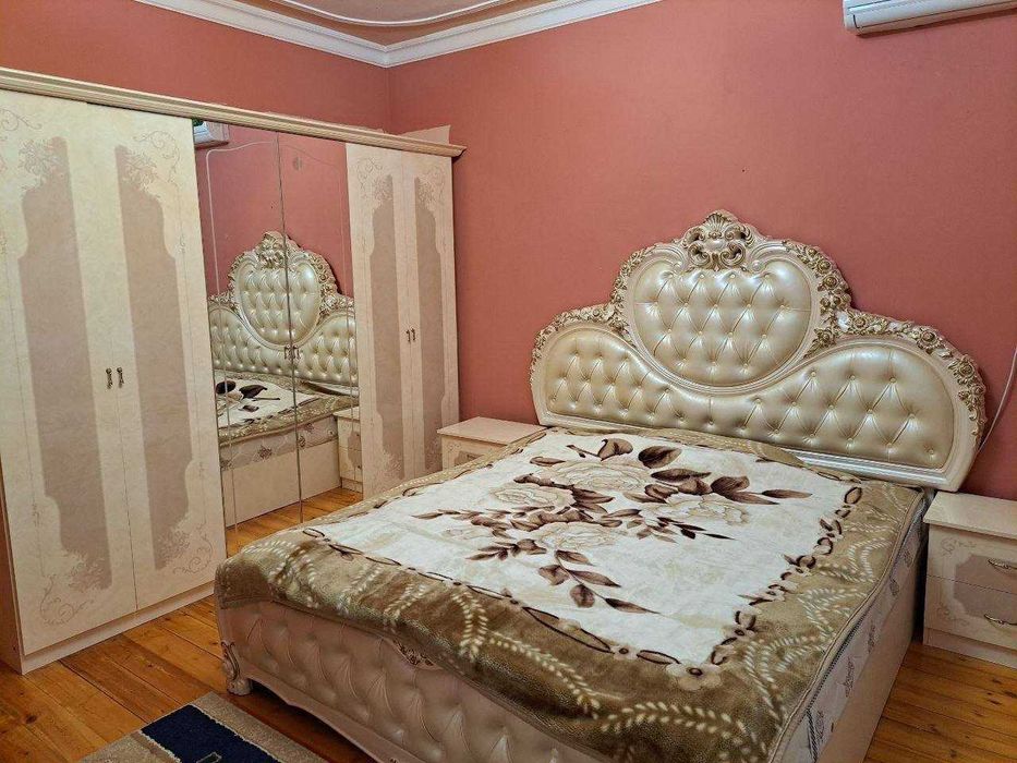 Ойбекда 4 хонали, 3-каватда квартира сотилади, 150 м2