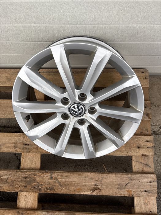 Janta aliaj R17  vw passat B8