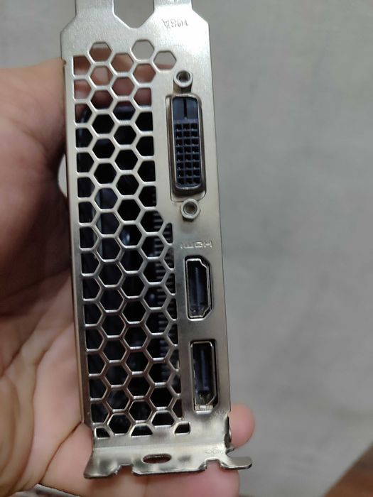 Видеокарта GeForce GTX 1050 Ti 4GB