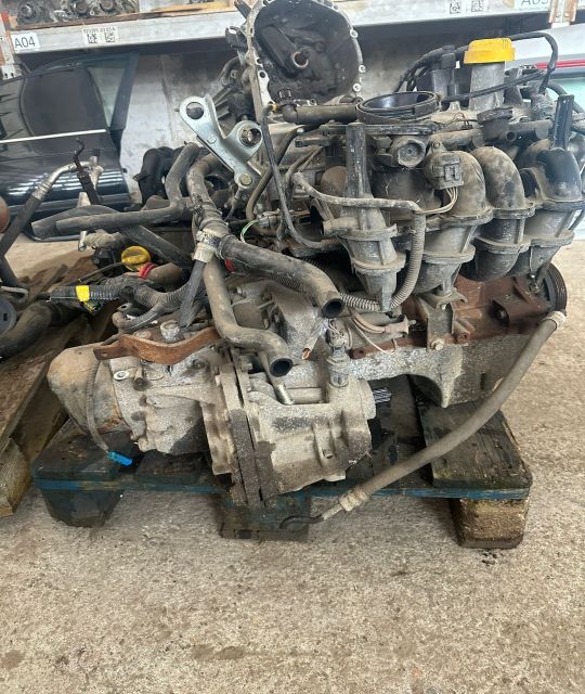 Motor fara anexe Dacia Logan prima generatie