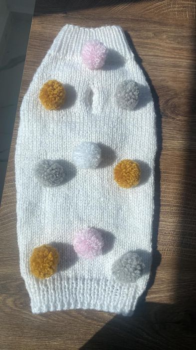 Дрехи, пуловери по поръчка за куче