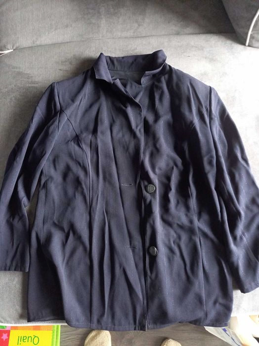 Дамски сака и шлифер всичко за 20 лв