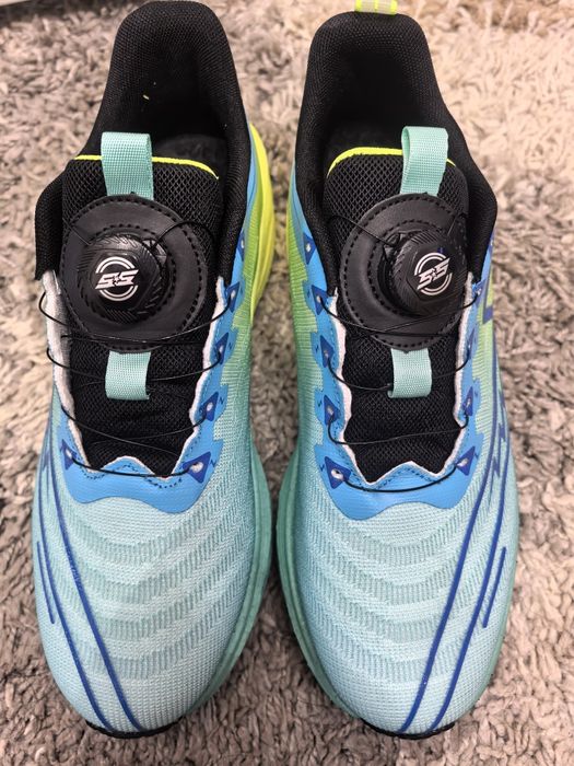 Маратонки с диск 43 номер