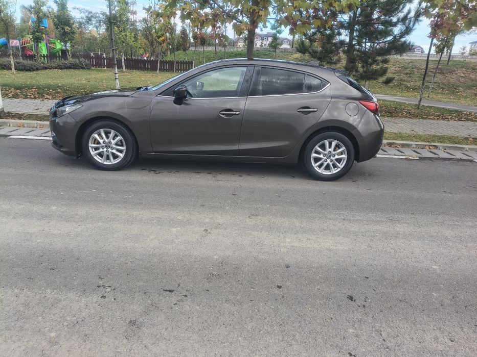 Mazda 3 model 2.0