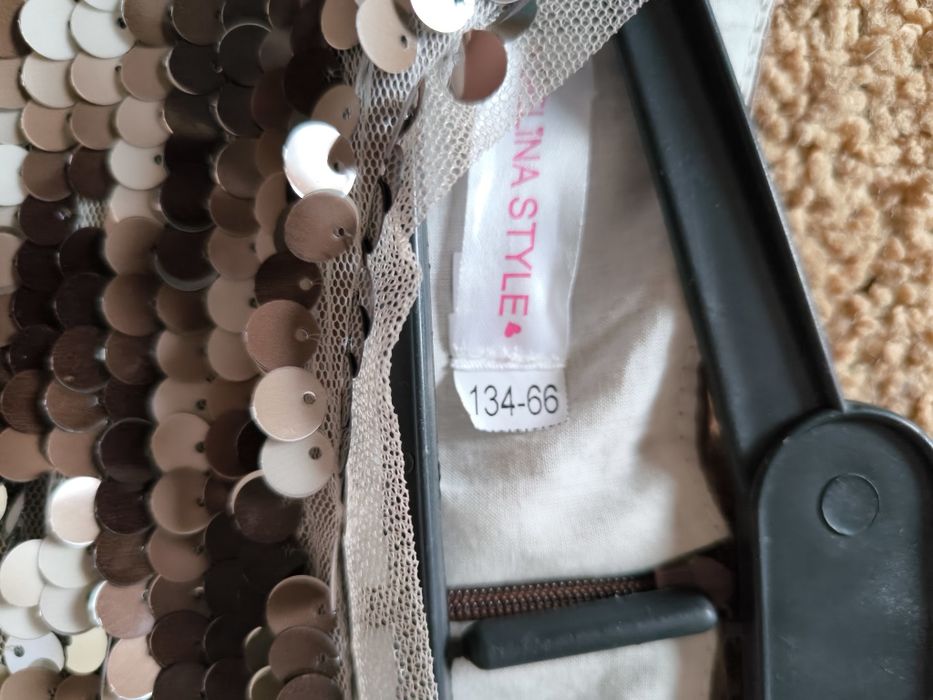 Нарядное платье для девочки