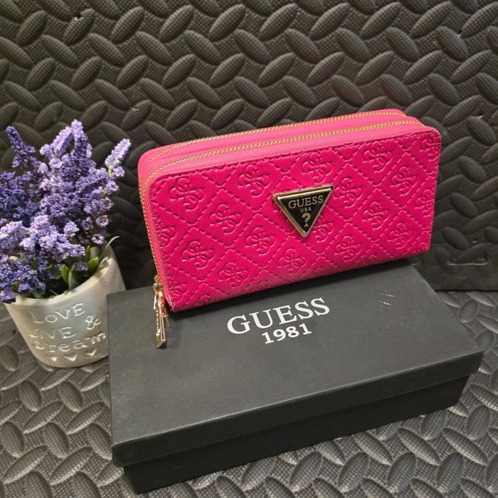 Уникални Дамски Портмонета