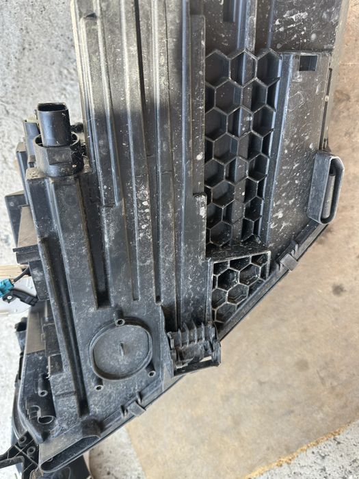 VW Tiguan III (3) Десен Фар