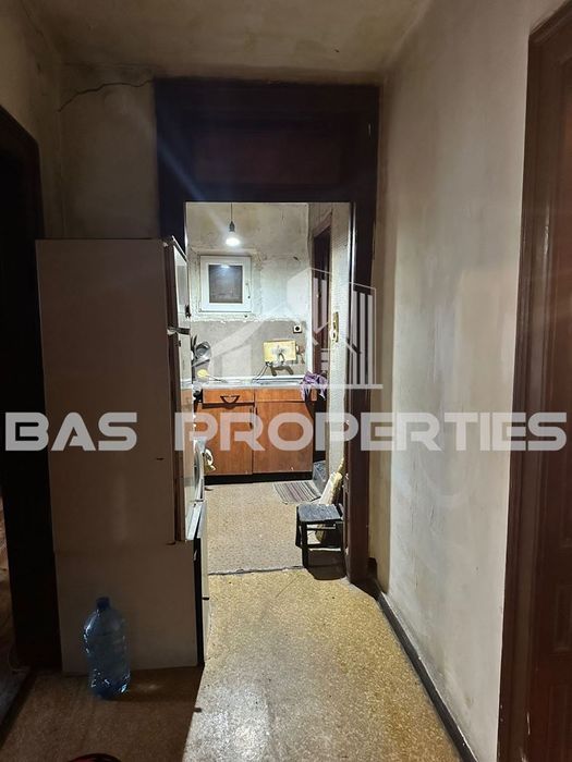 Продава се Тристаен апартамент в София, Център - 80 кв.м за 988 €/кв.м - Снимка #6