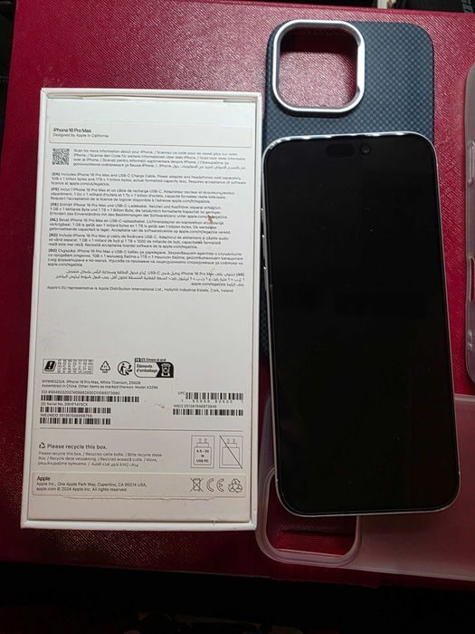 iPhone 16 Pro Max White Titanium stare perfecta