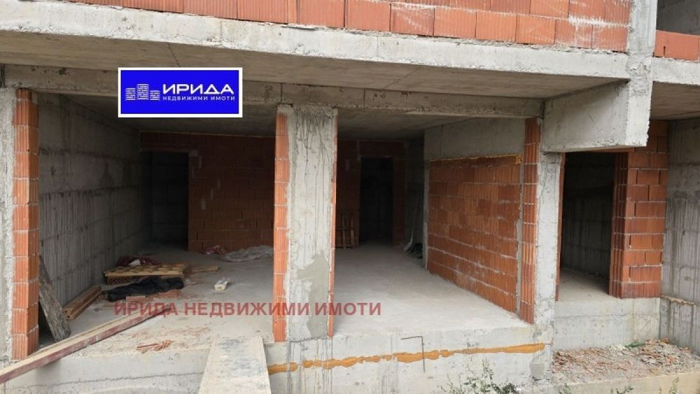 Къща в Сеславци с АКТ 14!