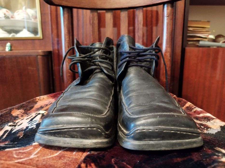 Продам кожаные ботинки