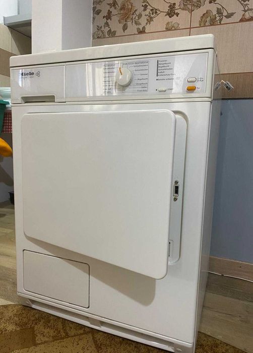 Vând mașină de uscat rufe MIELE, în stare perfect funcțională.
