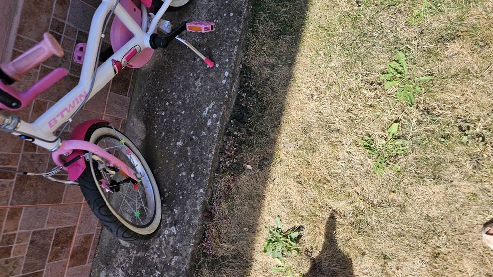 Vand bicicleta de copii