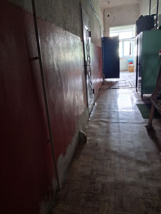 Продаётся 1ком наи3этаже кирпичный
